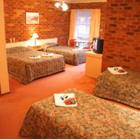 Bega Downs Motor Inn Exterior photo