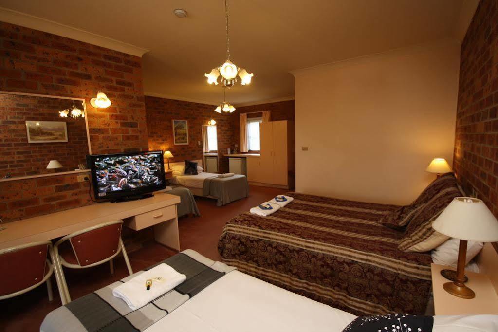 Bega Downs Motor Inn Exterior photo